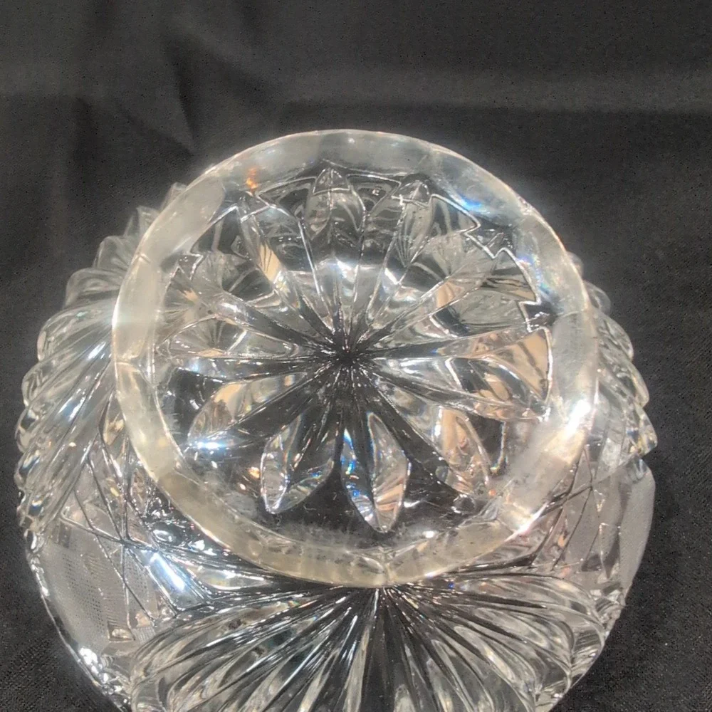 Vintage American Brilliant Style Cut Glass Lidded Candy Dish Pinwheel Starburst - Picture 6 of 8